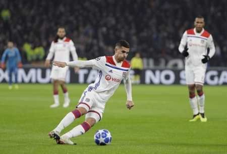 戴维斯身边 戴维斯身边